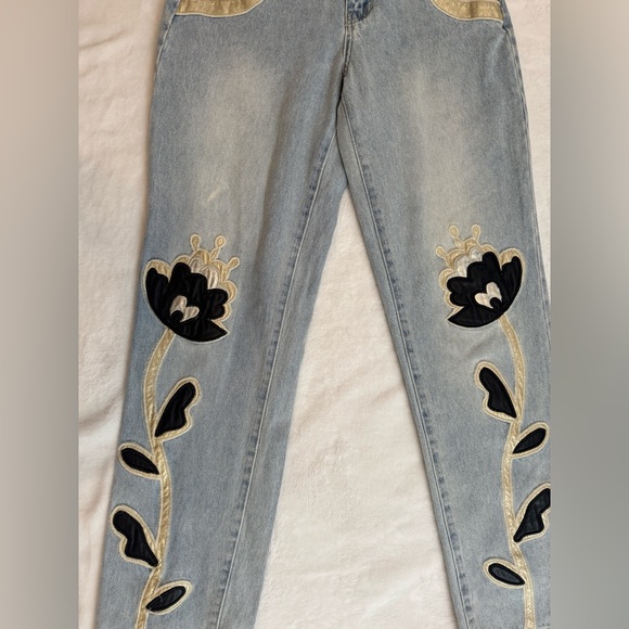 Fashion Nova Charley PU Patch Straight Leg Jeans Light Wash - Picture 9 of 10